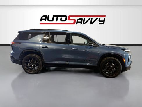 Used 2024 Chevrolet Traverse RS AWD/4WD image 8