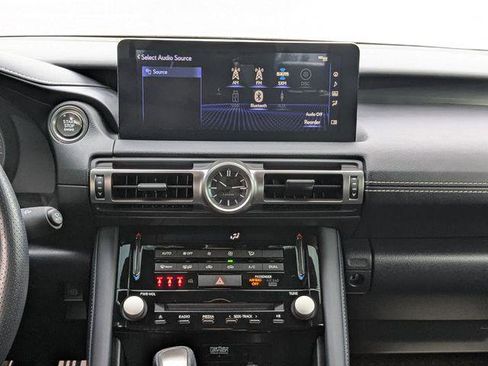 Certified 2022 Lexus IS 350 F Sport RWD image 17