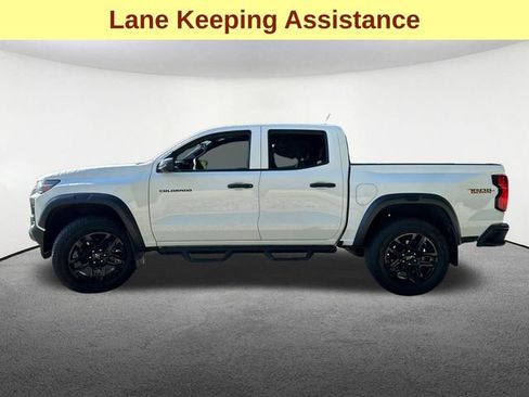 Used 2025 Chevrolet Colorado Trail Boss AWD/4WD image 6