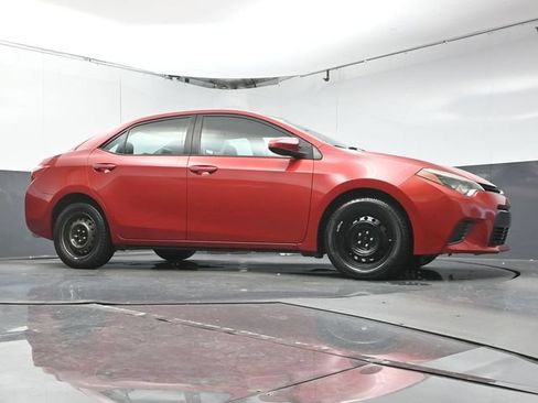 Used 2016 Toyota Corolla LE FWD image 30
