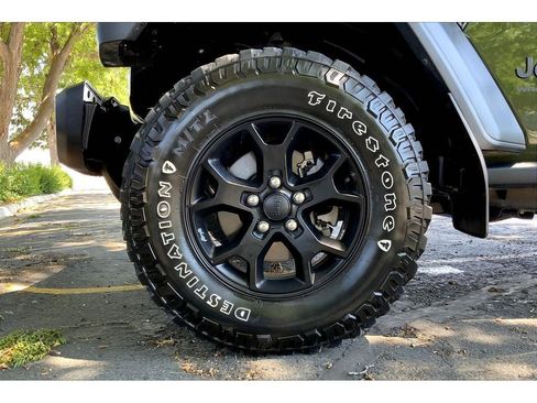 Used 2022 Jeep Wrangler Willys image 8