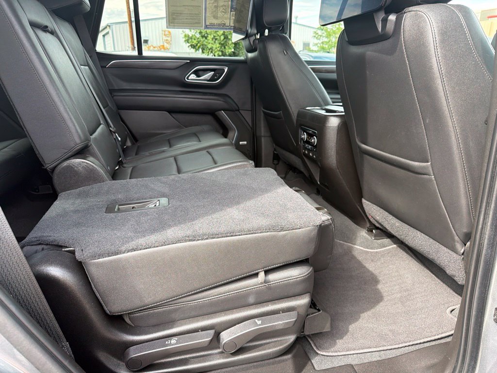 Used 2021 Chevrolet Tahoe Z71 w/ Z71 Off-Road Package AWD/4WD image 13
