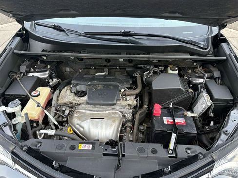 Used 2018 Toyota RAV4 LE w/ All Weather Liner Package image 25