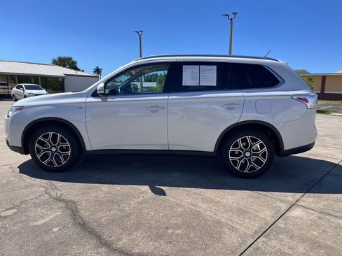 Used 2015 Mitsubishi Outlander GT image 7