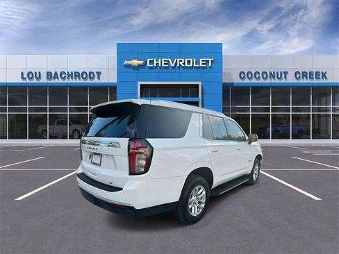 Used 2022 Chevrolet Tahoe LT w/ Luxury Package image 8