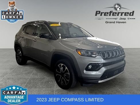 Used 2023 Jeep Compass Limited AWD/4WD image 1