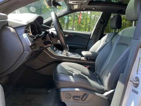 Used 2021 Audi Q8 Premium Plus AWD/4WD image 14
