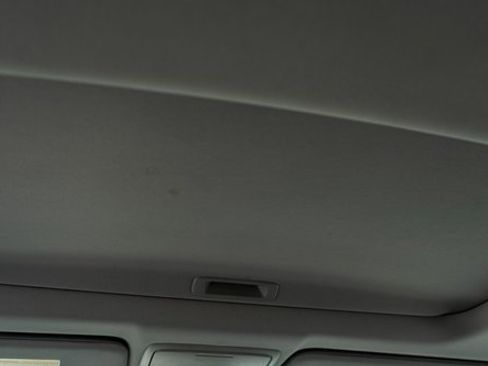 Used 2020 Honda CR-V Touring image 14