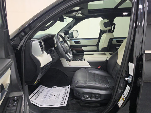 Used 2024 Toyota Sequoia Capstone AWD/4WD image 5