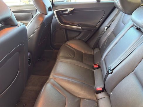 Used 2015 Volvo S60 T5 Premier image 28