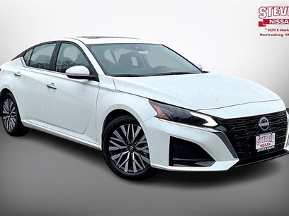 New 2025 Nissan Altima 2.5 SV w/ SV Premium Package