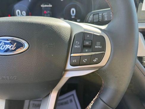 New 2026 Ford Explorer Active image 32