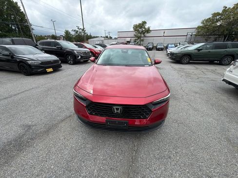 Used 2023 Honda Accord LX image 2
