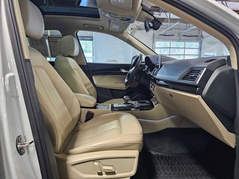 Used 2019 Audi Q5 2.0T Premium Plus w/ Premium Plus Package image 10