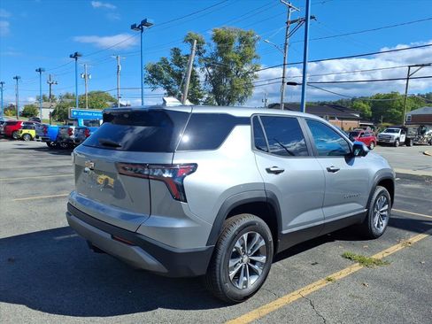 New 2026 Chevrolet Equinox LT w/ Convenience Package II image 3