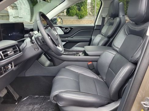 New 2025 Lincoln Aviator Reserve w/ Equipment Group 201A image 10