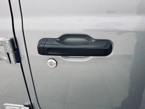 Used 2021 Jeep Wrangler Unlimited Islander image 9