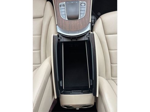 Used 2021 Mercedes-Benz GLC 300 4MATIC image 21