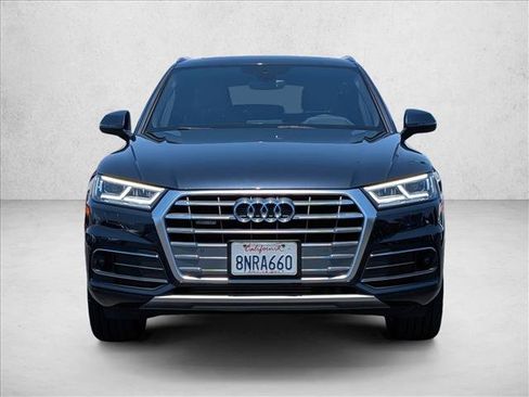 Used 2020 Audi Q5 2.0T Premium Plus w/ Premium Plus Package AWD/4WD image 2