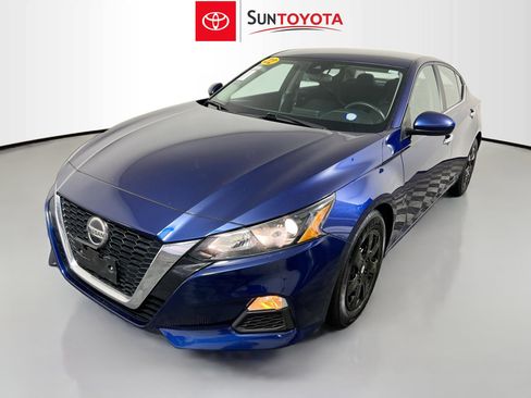 Used 2022 Nissan Altima 2.5 S image 9