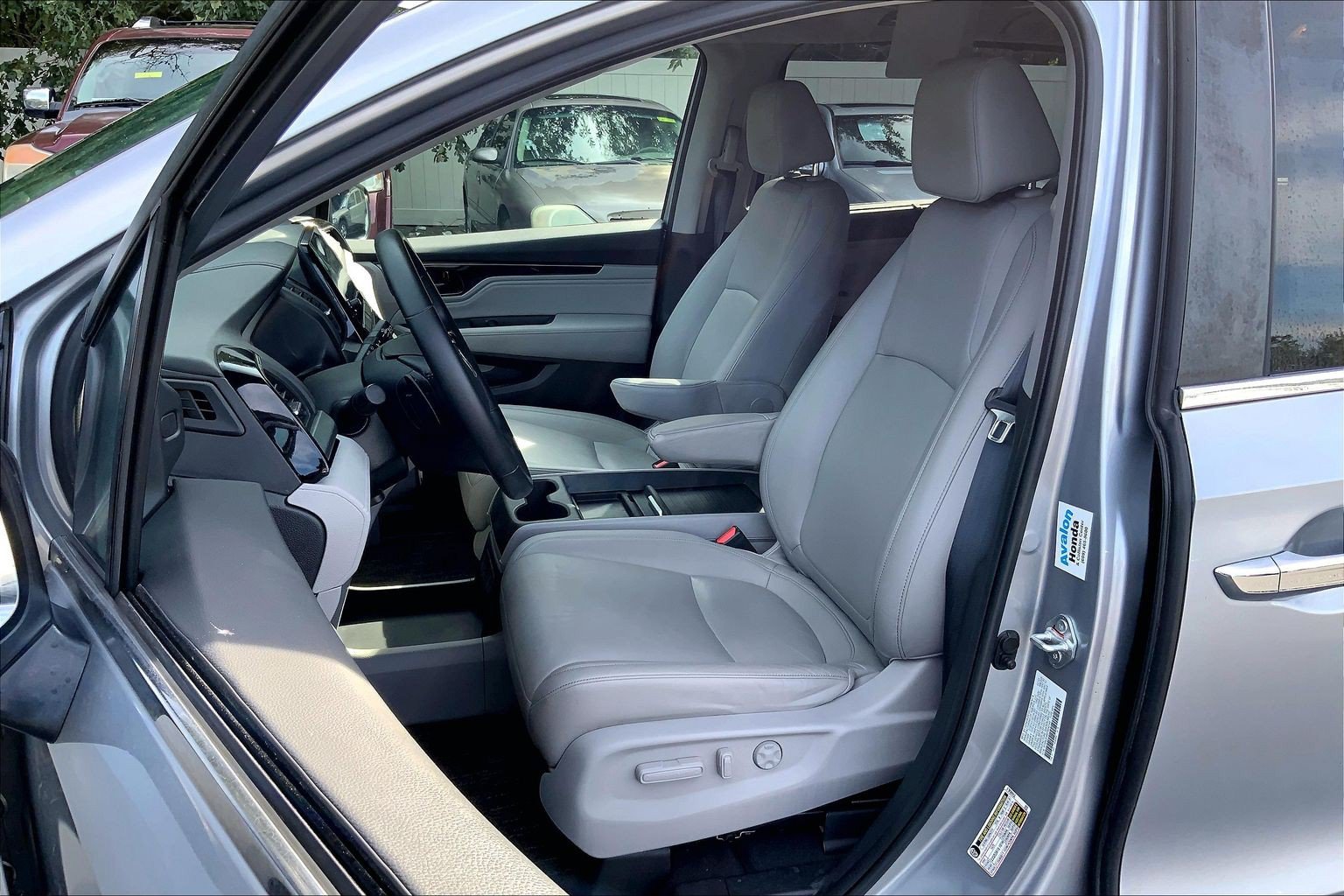 Used 2023 Honda Odyssey Touring image 27