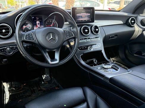 Used 2018 Mercedes-Benz C 300 Sedan image 31
