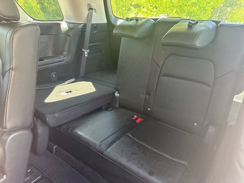 Used 2025 Nissan Pathfinder SL AWD/4WD image 24