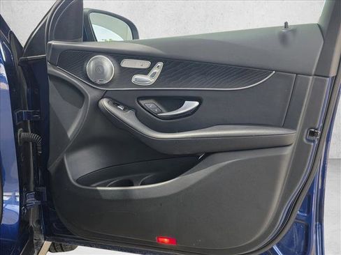 Used 2017 Mercedes-Benz GLC 300 4MATIC image 10