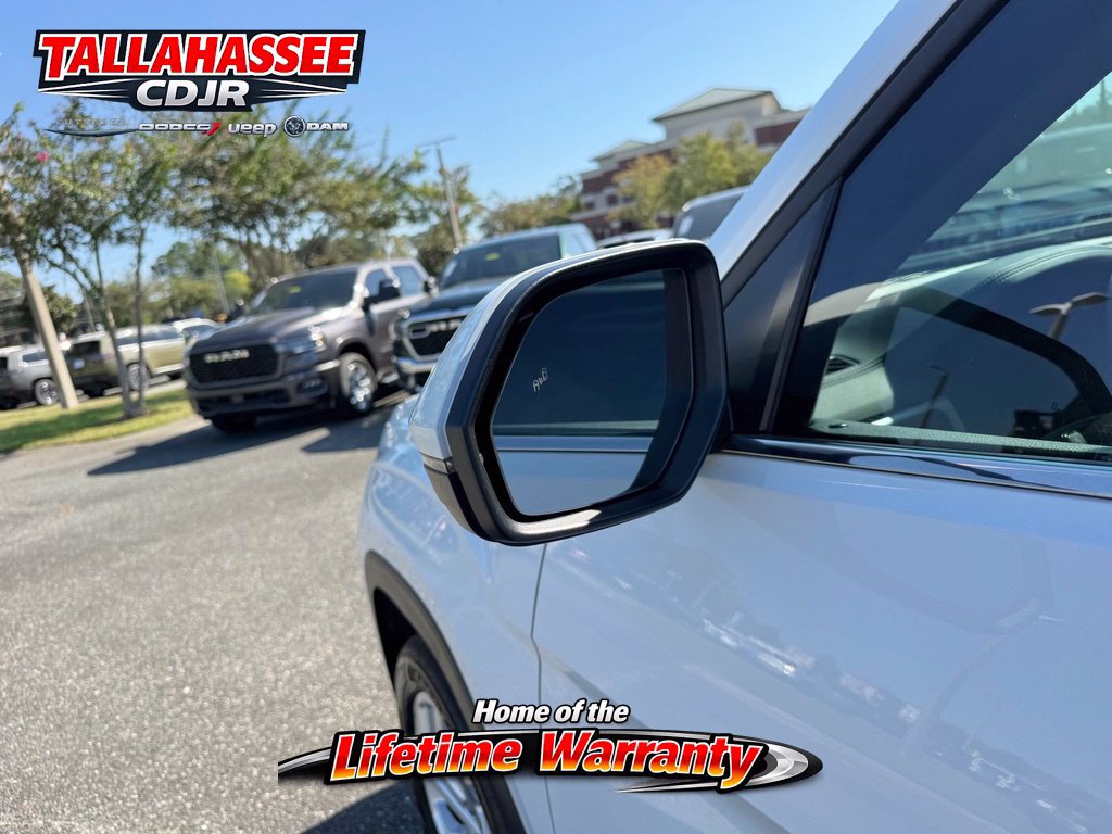Used 2023 Volkswagen Atlas SE w/ Panoramic Sunroof Package FWD image 12