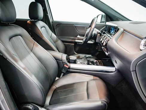 Certified 2022 Mercedes-Benz GLA 250 4MATIC image 16