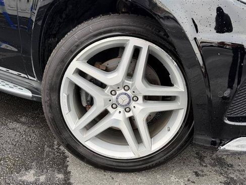 Used 2016 Mercedes-Benz GL 550 4MATIC image 15
