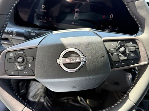 New 2026 Nissan Sentra SV w/ SV Convenience Package FWD image 9