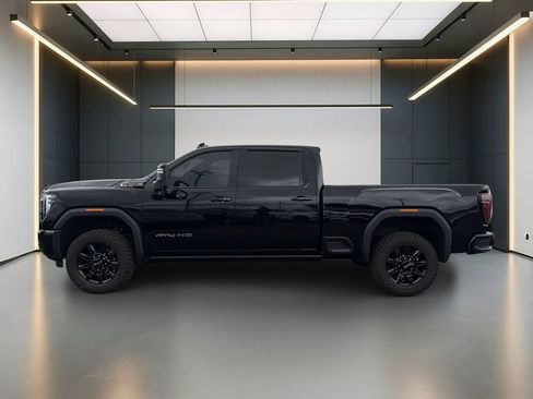 Certified 2026 GMC Sierra 2500 AT4 w/ AT4 Premium Plus Package AWD/4WD image 2