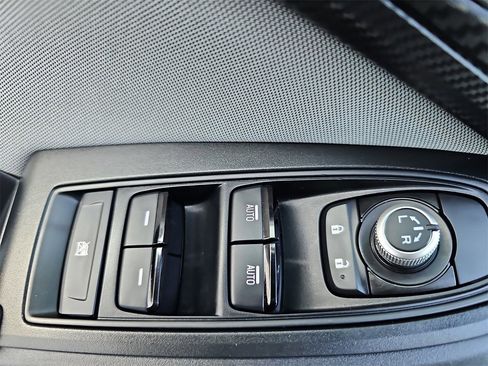 Used 2023 Subaru Crosstrek 2.0i Premium image 28