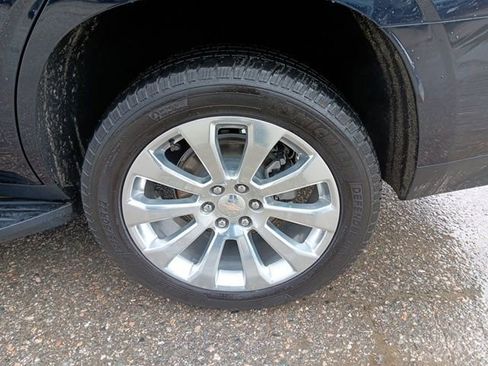 Used 2024 Chevrolet Tahoe Premier image 40