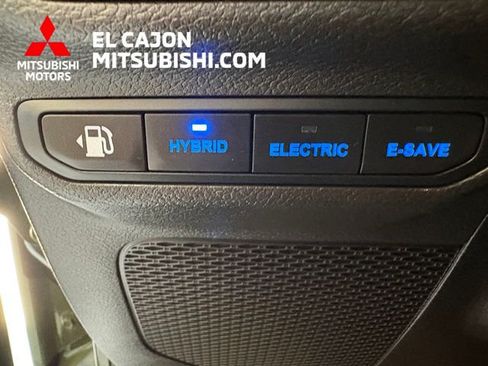 Used 2023 Jeep Wrangler Unlimited w/ Sun & Screen Package AWD/4WD image 14
