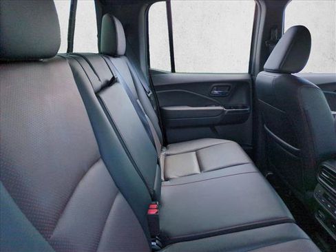 Used 2025 Honda Ridgeline Black Edition image 20