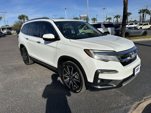 Used 2021 Honda Pilot Touring image 8
