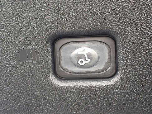 Used 2022 Lincoln Nautilus FWD image 30