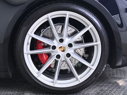 Used 2020 Porsche 911 Carrera 4S image 12