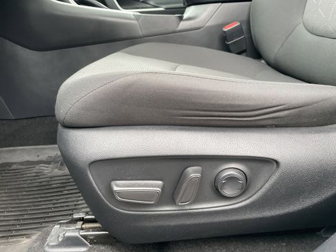 Used 2023 Toyota RAV4 XLE image 26