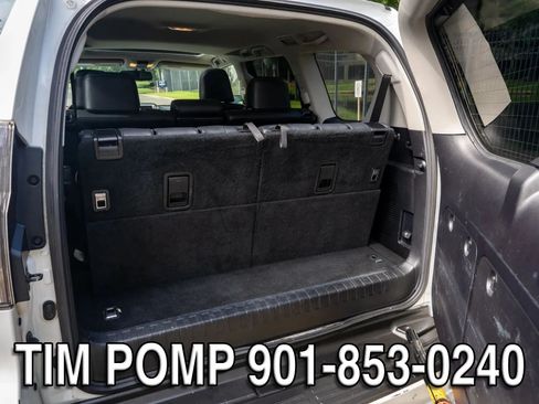 Used 2014 Lexus GX 460 w/ Premium Package AWD/4WD image 16