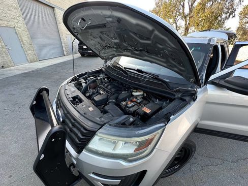 Used 2017 Ford Explorer 4WD Police Interceptor image 32