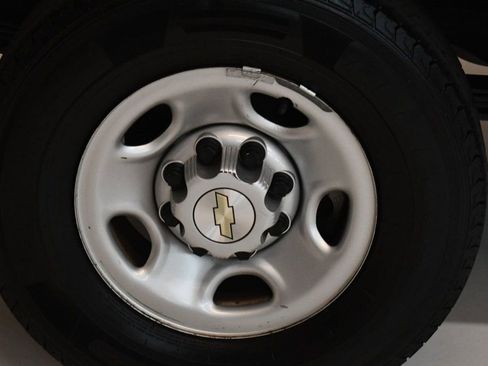 Used 2021 Chevrolet Express 2500 Extended w/ Driver Convenience Package image 46