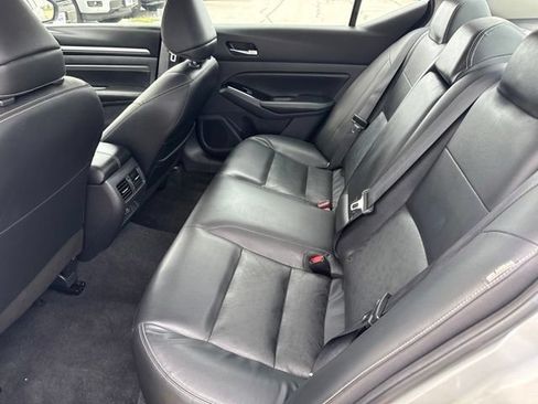 Used 2023 Nissan Altima 2.5 SL FWD image 16