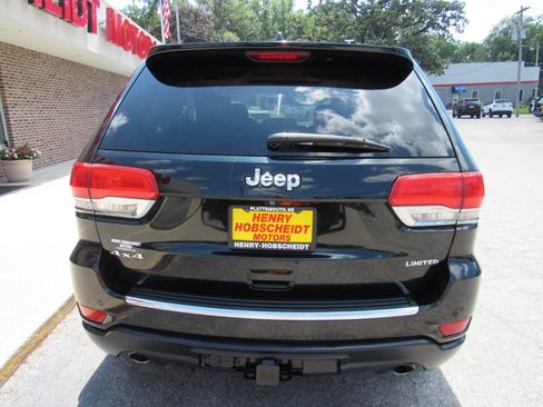 Used 2014 Jeep Grand Cherokee Limited w/ Trailer Tow Group IV AWD/4WD image 3