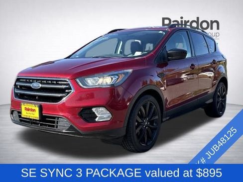 Used 2018 Ford Escape SE w/ SE Sport Appearance Package FWD image 3