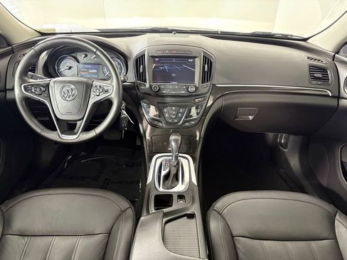 Used 2017 Buick Regal Sport Touring image 40