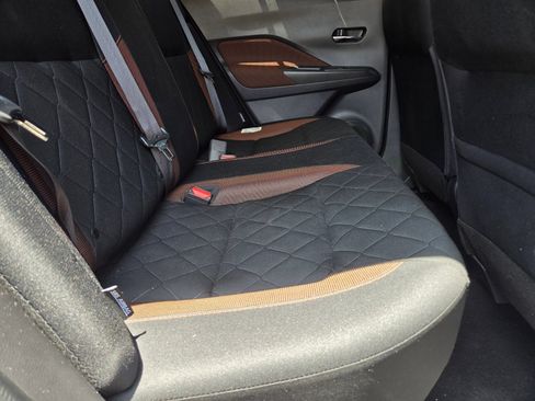Used 2020 Nissan Kicks SR FWD image 28