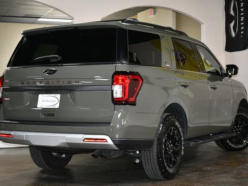 Used 2024 Ford Expedition Timberline image 5